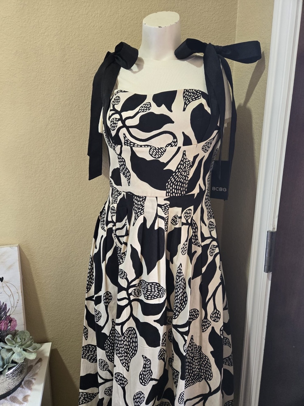 BCBG Black & Cream Floral Tie-Shoulder Midi Dress
